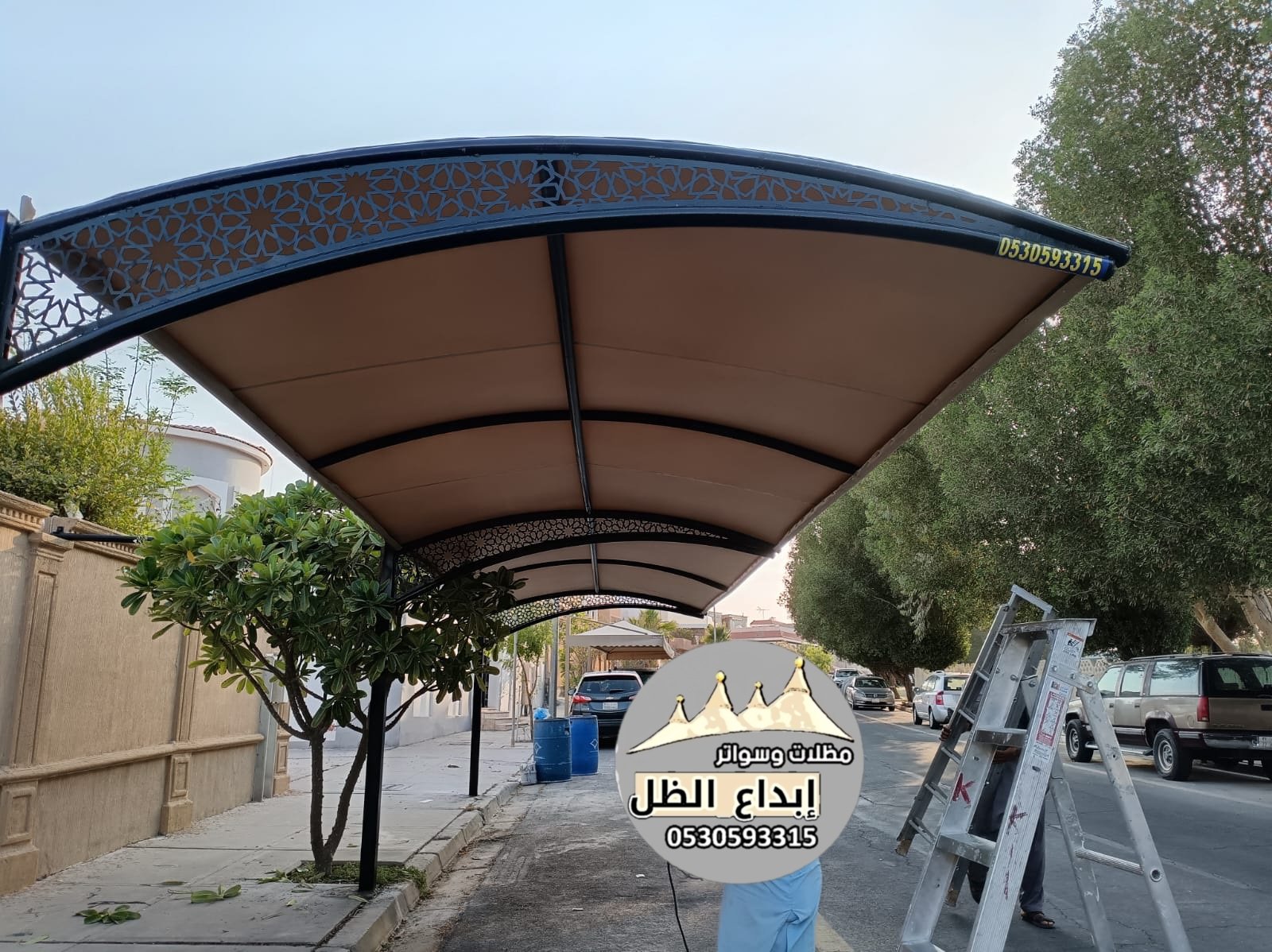 مظلات سيارات