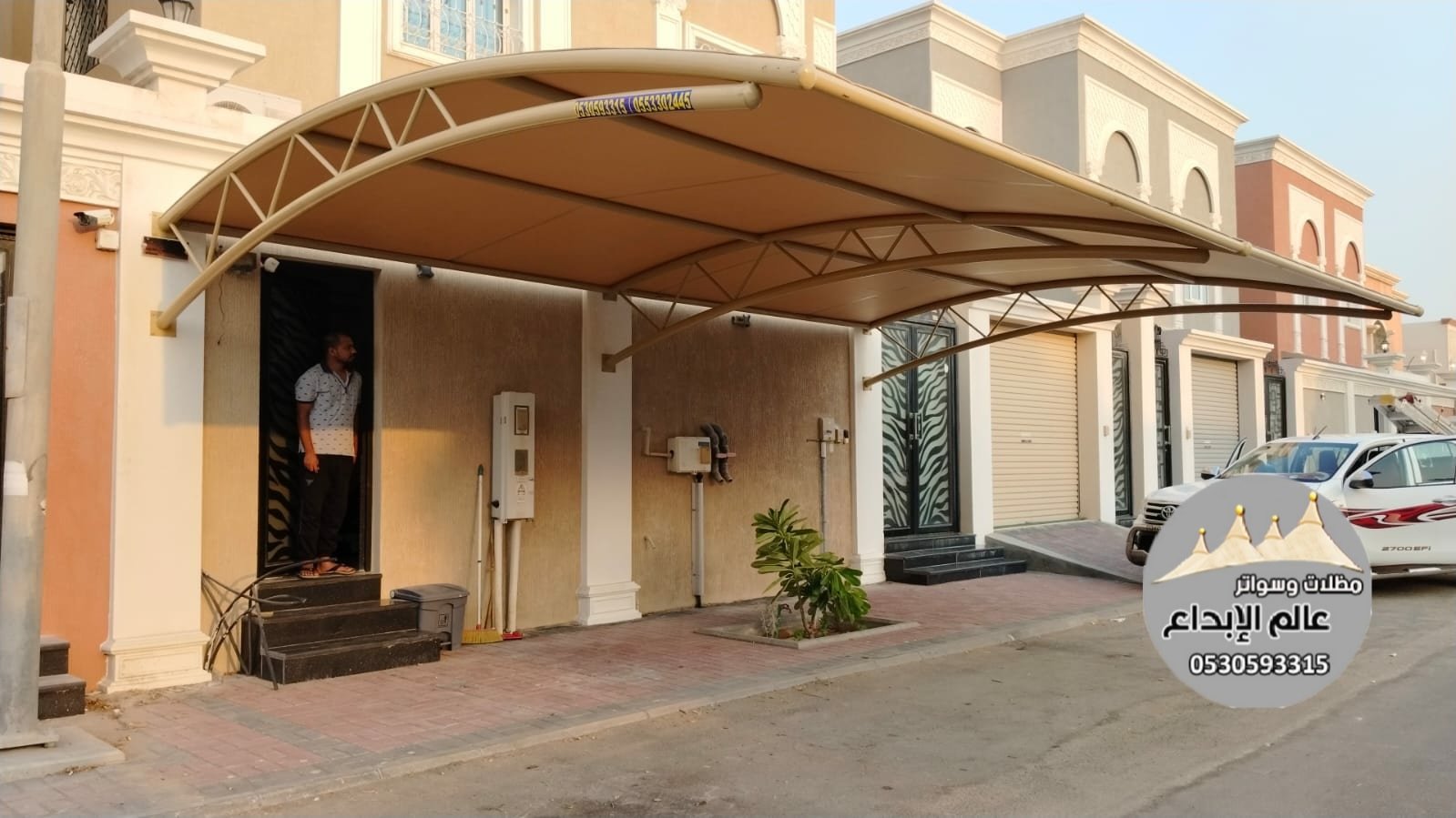 مظلات سيارات